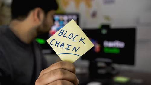 5 Ways Your Business Can Use the Benefits of Blockchain Technology